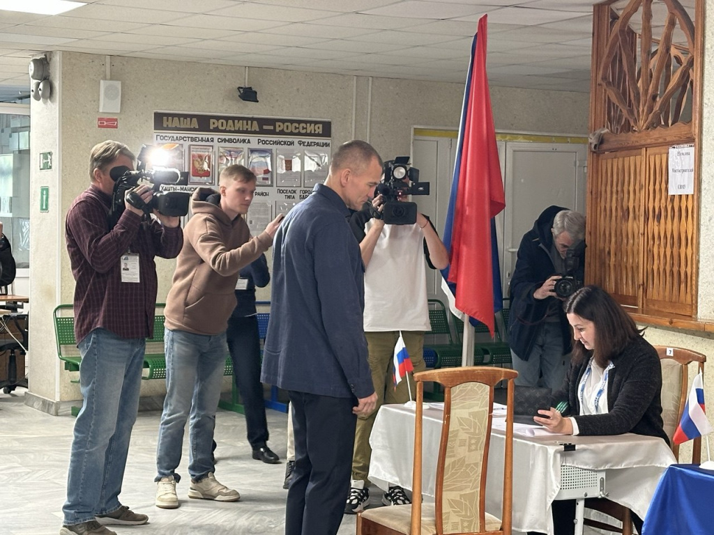    В Сургутском районе выбирают глав поселений Барсово и Сытомино на трех избирательных участках