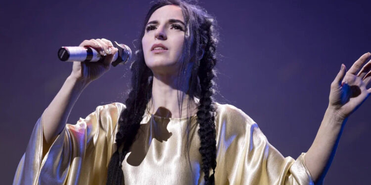    пресс-служба Ляли Алексаковой