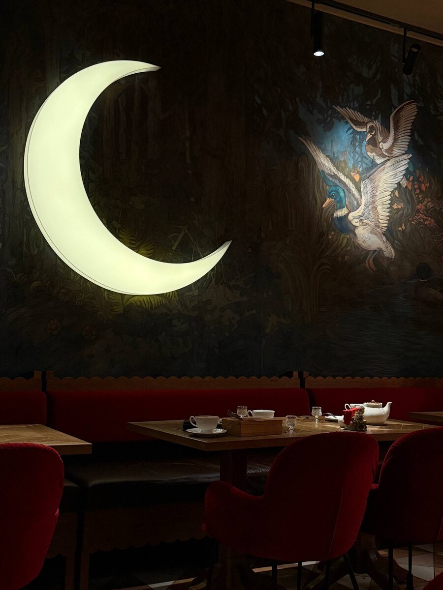 Это красиво! Листайте → там больше деталей интерьера 