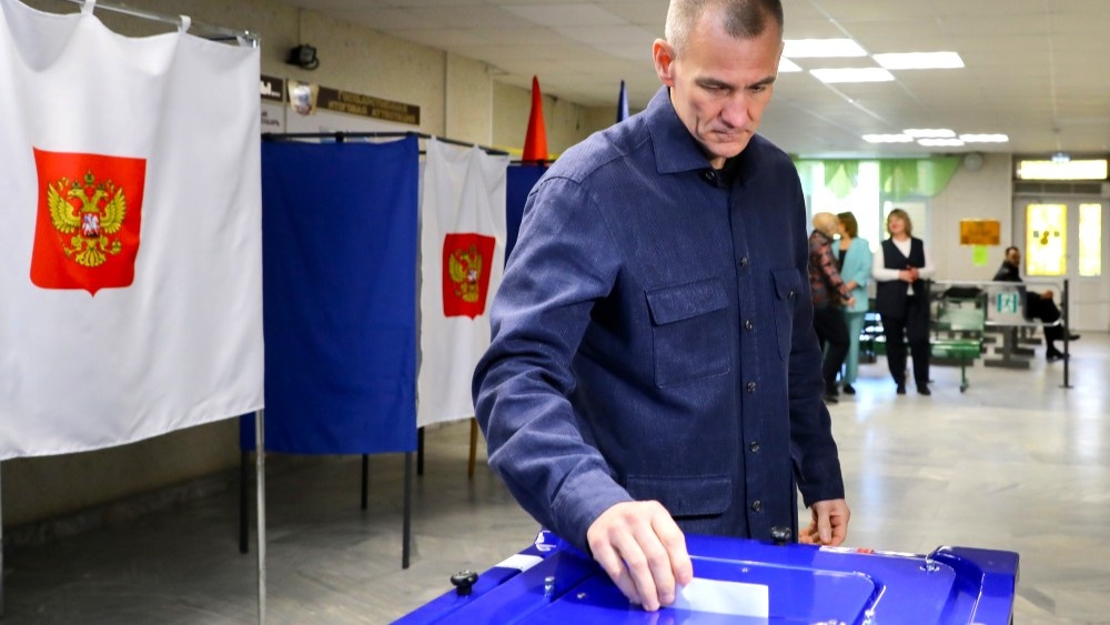    Глава Сургутского района Андрей Трубецкой принял участие в выборах главы Барсово