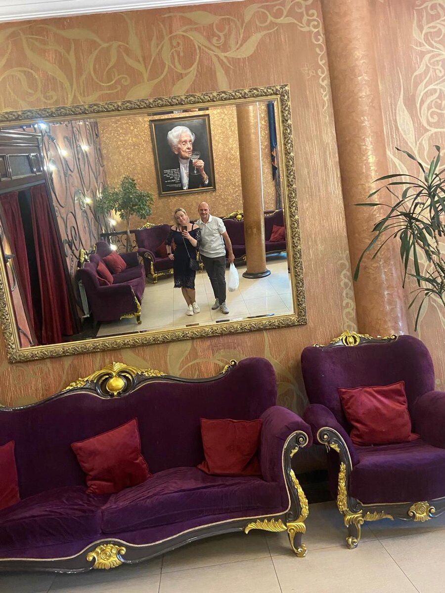 Нет, это не Эрмитаж. Это ресторан Пивальди в Мытищах