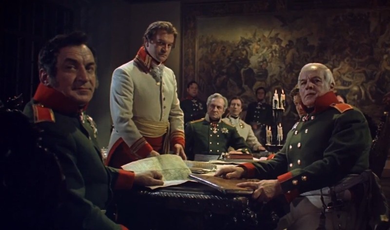 «Die erste Kolonne marschiert…». Кадр из фильма "Война и мир" (1967).