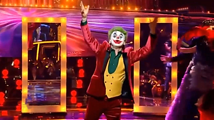 Сергей Васюта. Источник: скриншот фрагмента из шоу «ВИА Супестар!» 2 сезон 2 выпуск от 13.09.2025