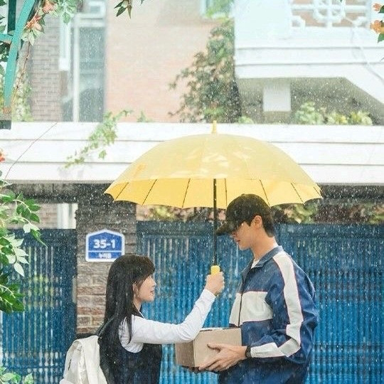 Кадр из дорамы «Хватай Сонджэ и беги»