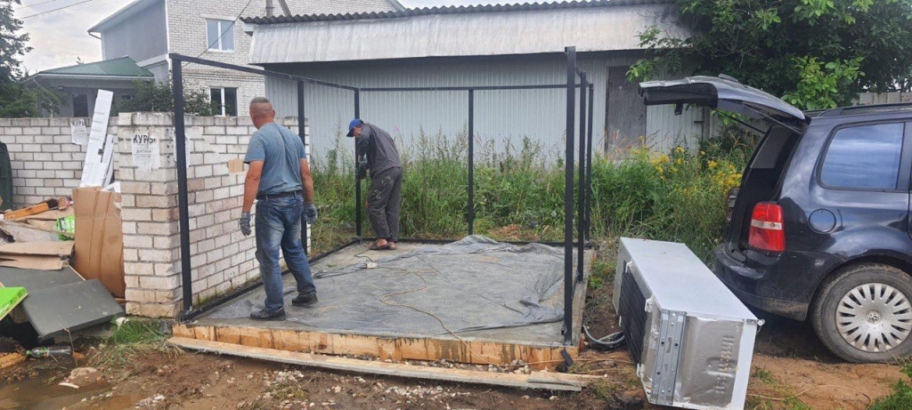 Возле Твери продолжают обустраивать контейнерные площадки для сбора отходов