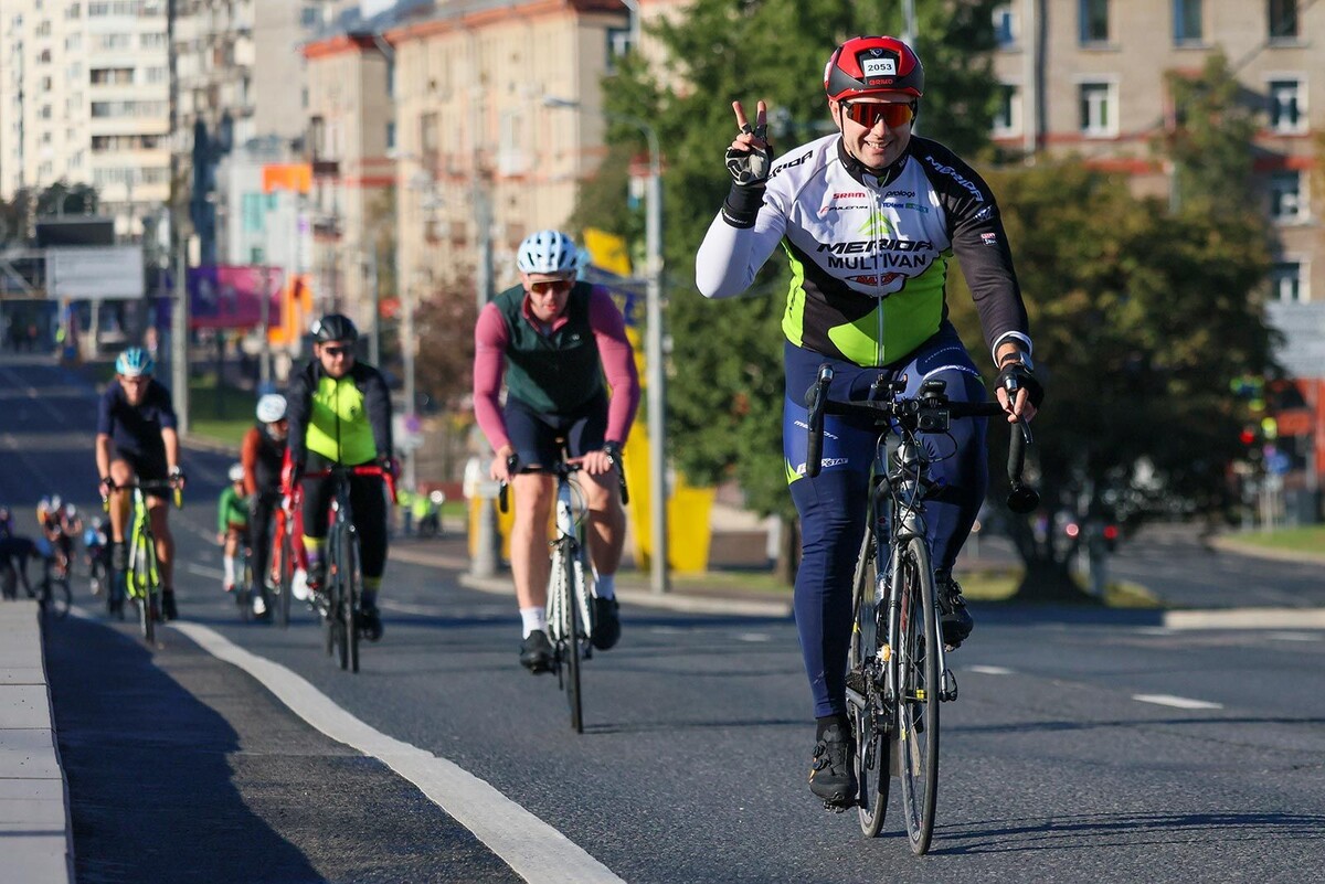    Массовая велогонка "Москва" собрала более 1,5 тыс. спортсменов-любителей