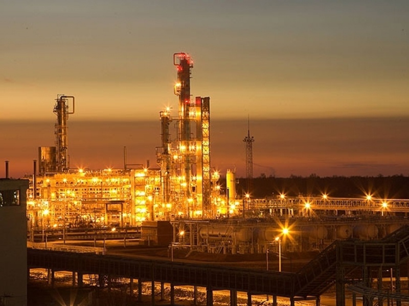    Дубинский разъяснил, зачем Зеленский атакует российские НПЗ