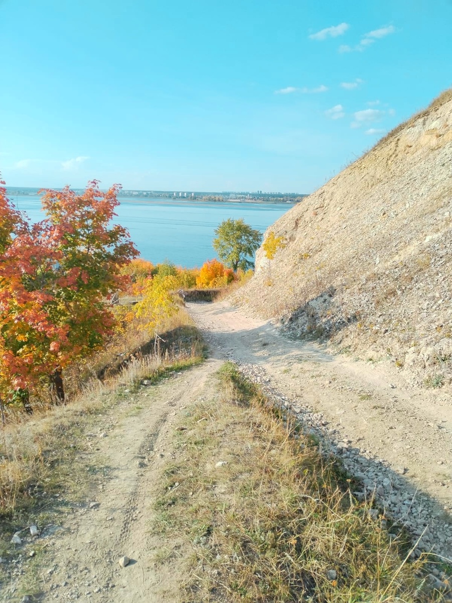Вид на Волгу со стороны Печищинского разреза (Верхний Услон)