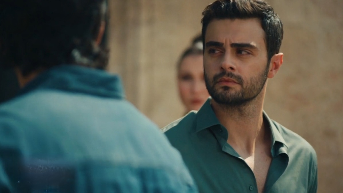 кадры из сериала «Плодородные земли»