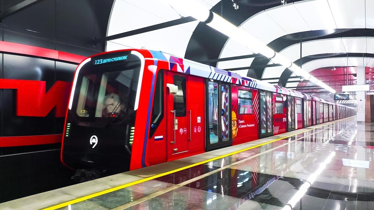    В Москве дан старт движения тематических поездов на Троицкой линии