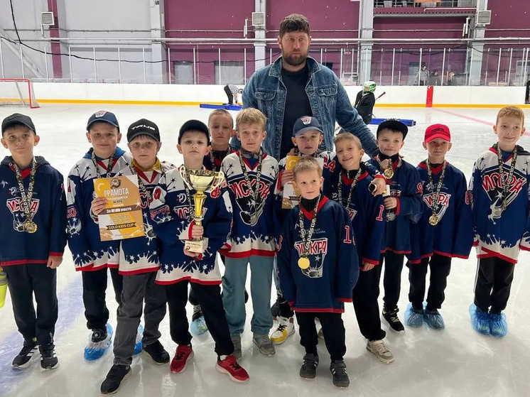     фото: Хоккейная команда «Искра» г. Кострома / ВК