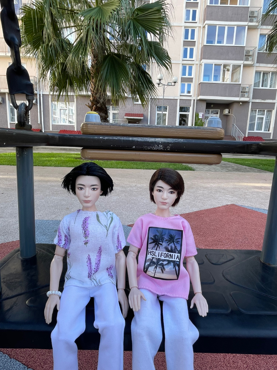 Покатались на качельке