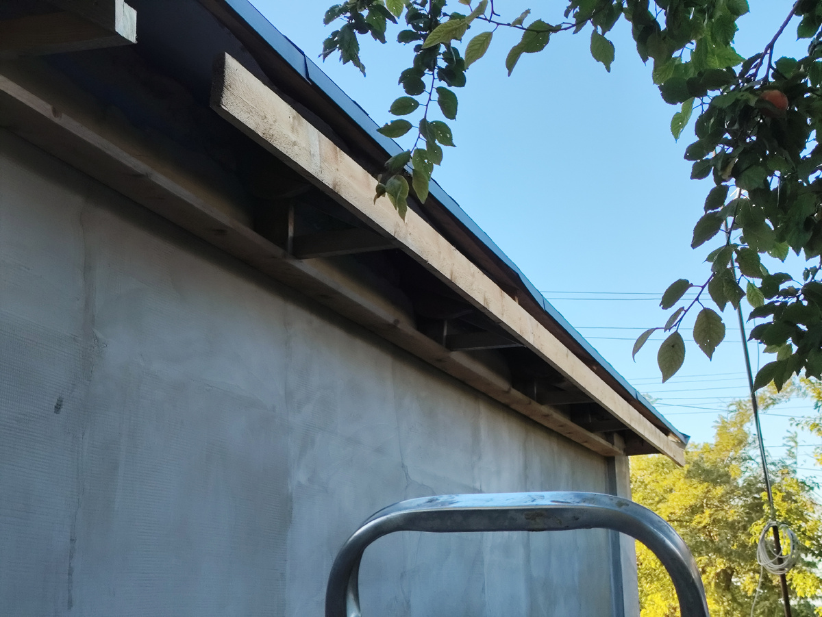 А нижнюю я помогала )))