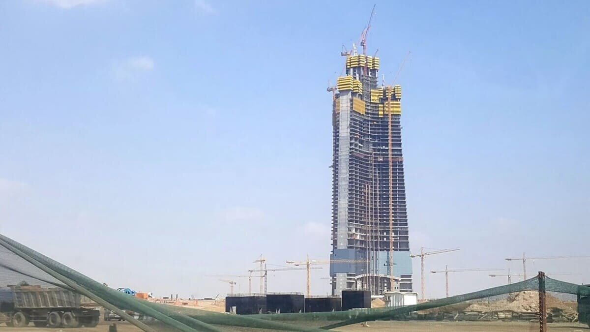    Строительство километровой башни Jeddah Tower / © Jeddah Now