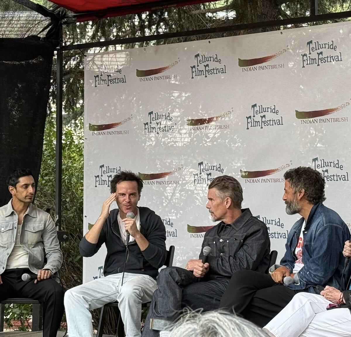 Риз Ахмед, Эндрю Скотт, Итан Хоук и Оскар Айзек во время обсуждения "Гамлета" на кинофестивале в Теллуриде 2025 | фото из открытых источников