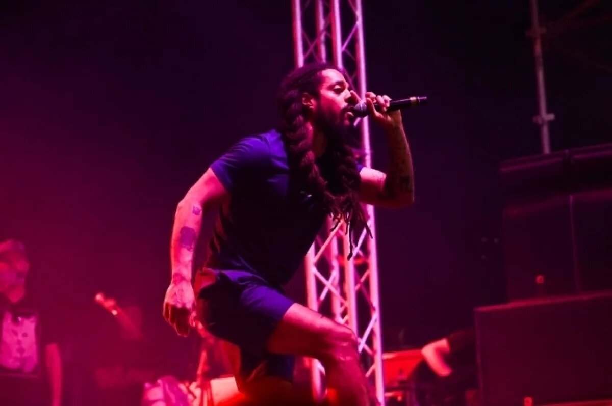    Британский рэпер Робинсон-Фостер поиздевался над убитым Чарли Кирком