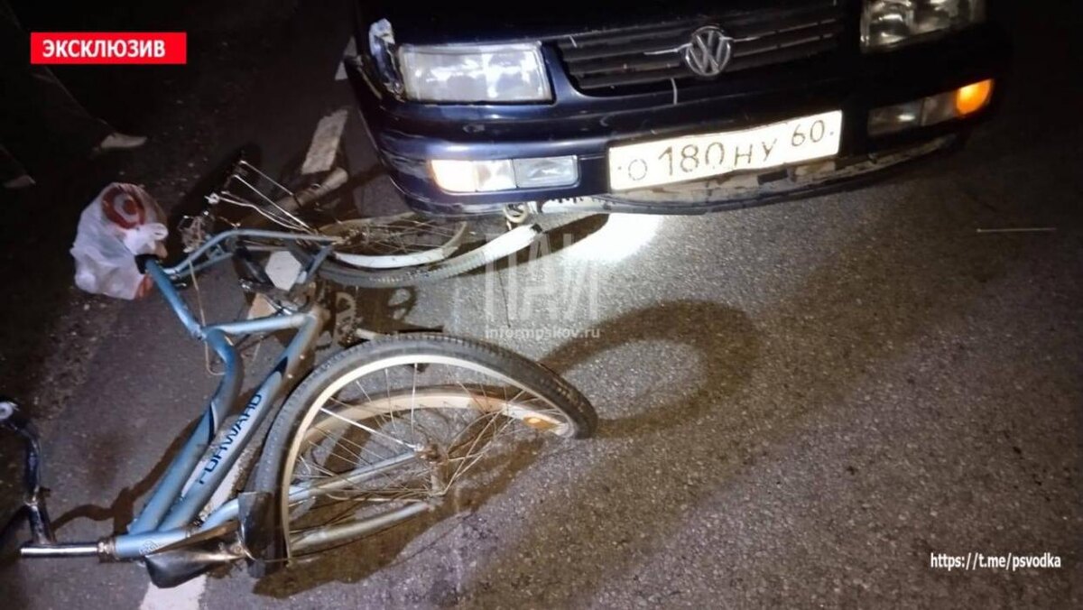 В Гдовском районе Volkswagen насмерть сбил велосипедиста
Фото: Telegram-канал «Псковская сводка. ПАИ»