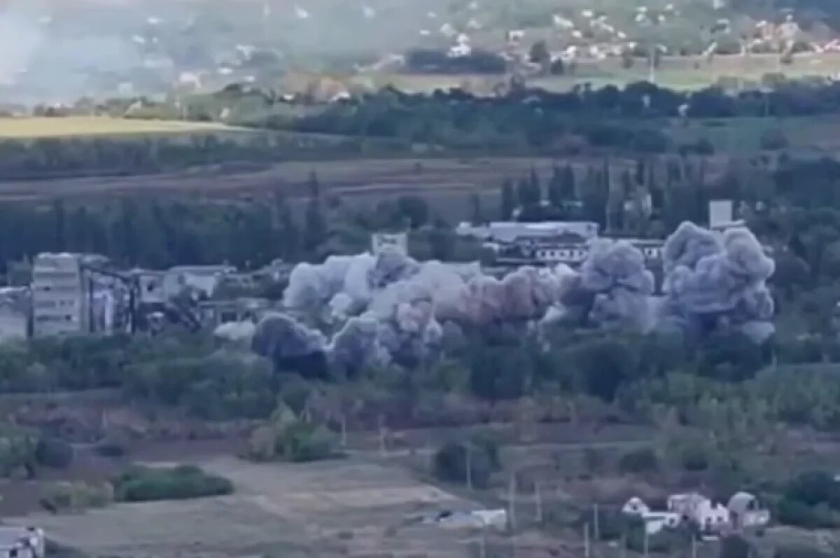    Удар ФАБ-250.