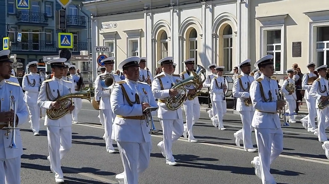 Духовой оркестр из Санкт - Петербурга, фото автора.