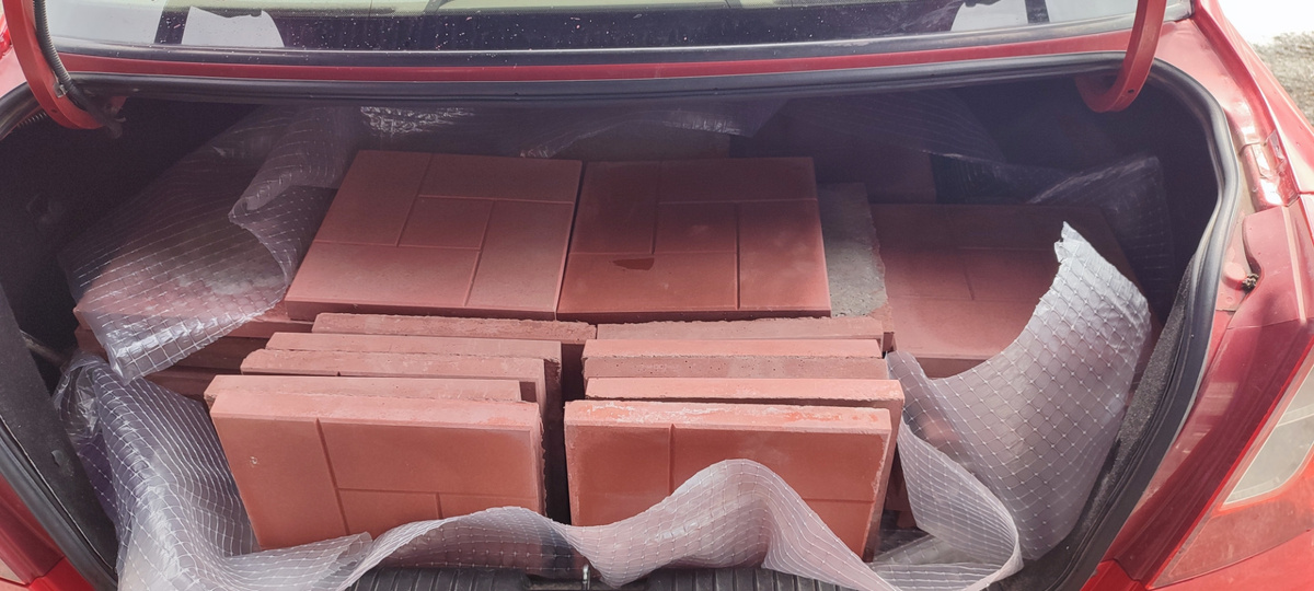 420 кг плитки в багажнике