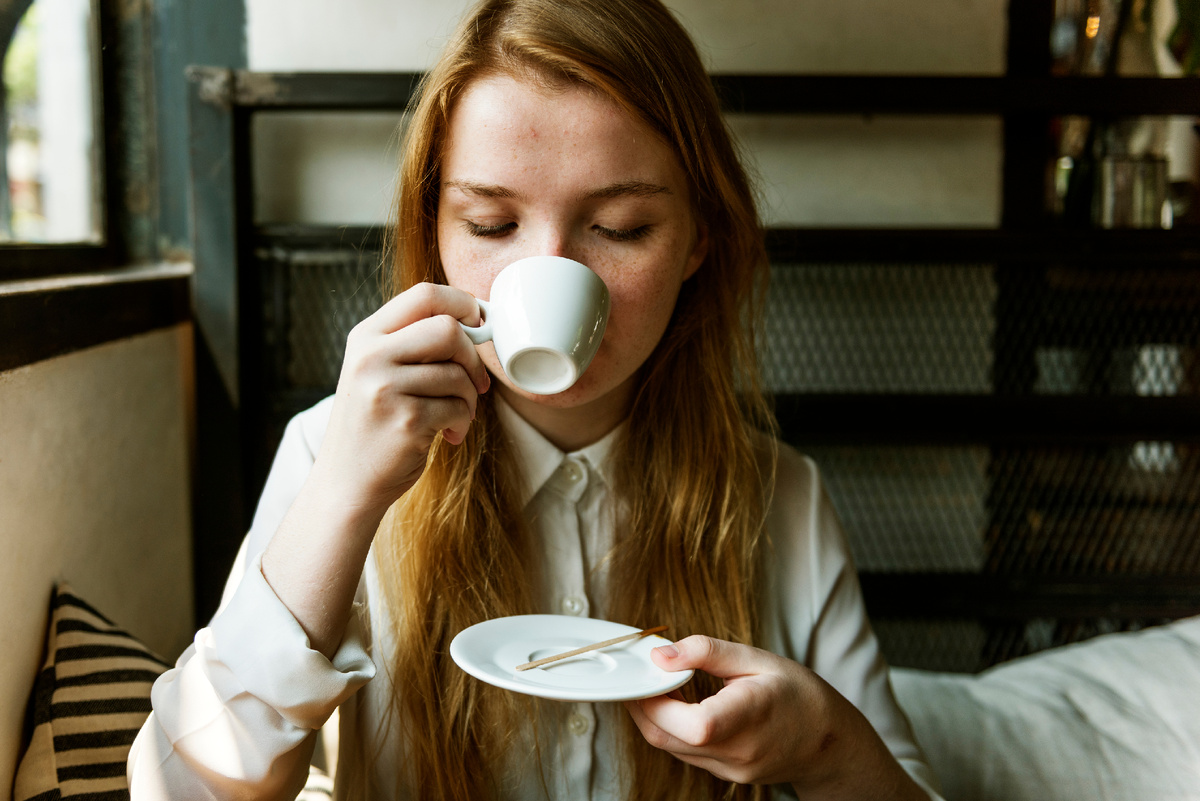 Новейшие ультразвуковые аппараты, air-flow системы и другое специализированное оборудование позволяют значительно повысить эффективность и безопасность процедуры. Автоматические устройства для снятия зубного камня и налёта действуют точнее и бережнее, сводя к минимуму риск побочных эффектов.