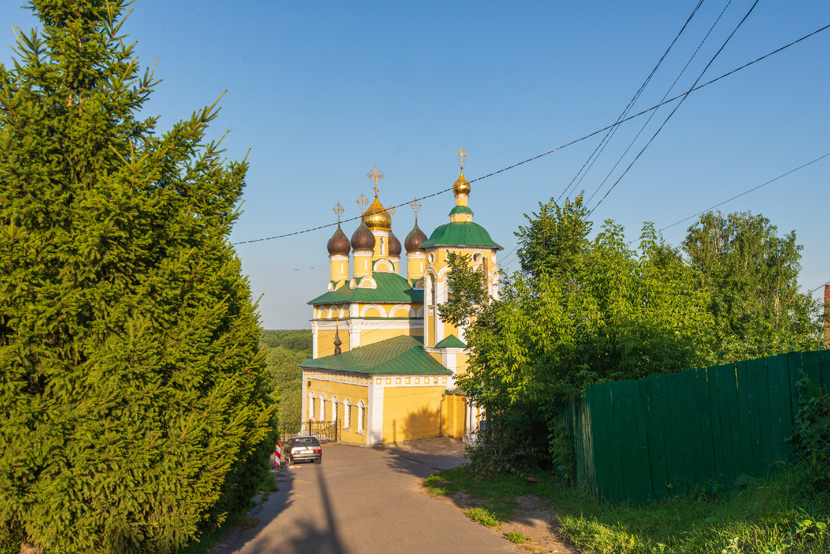 Николо-Набережная церковь