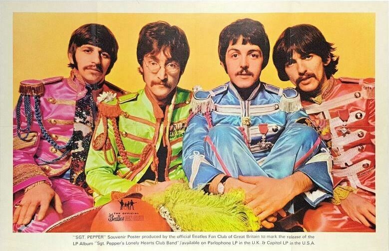 Разворот альбома Sgt. Pepper’s Lonely Hearts Club Band (1967)