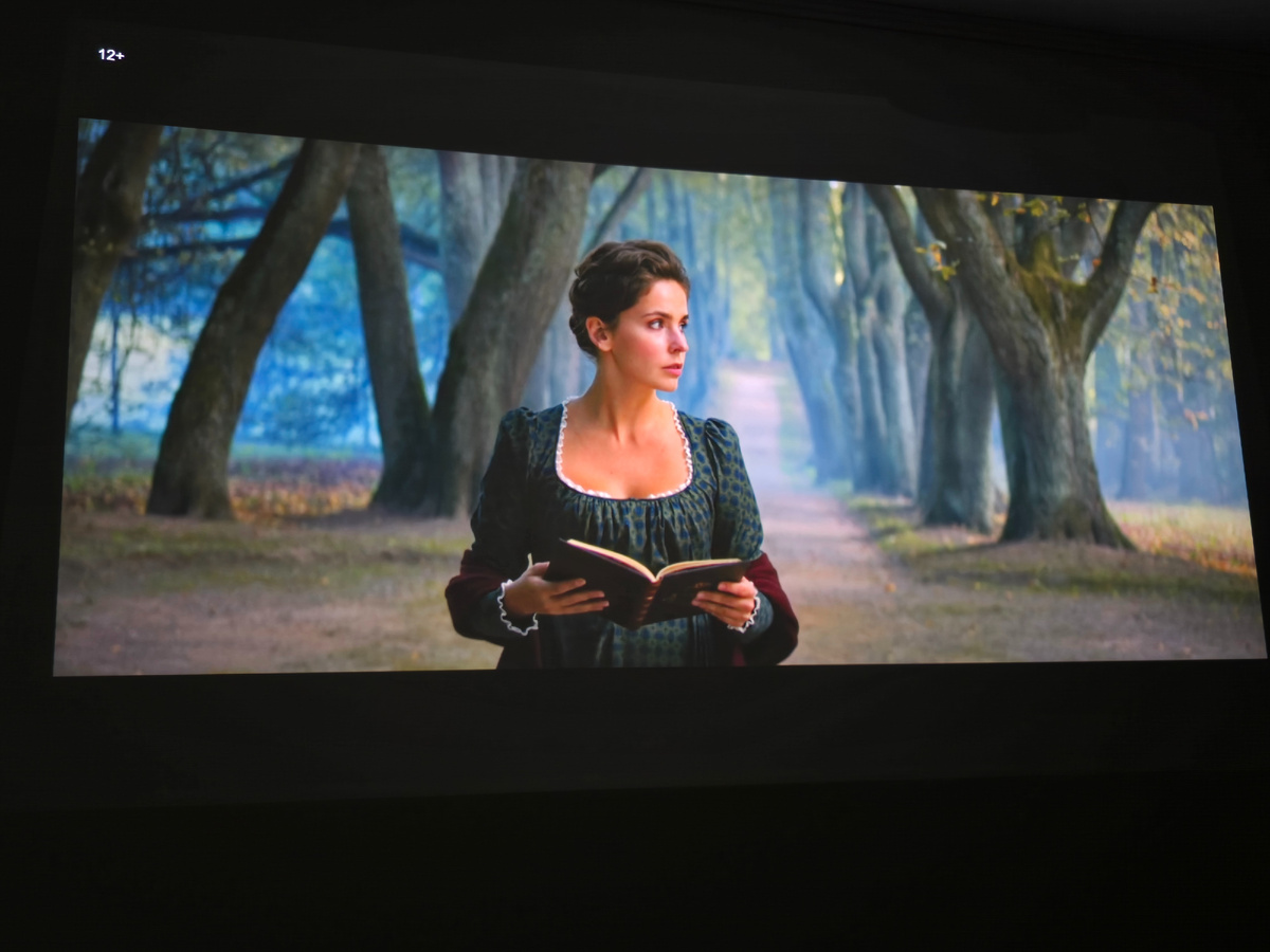 Татьяна. Кадр из фильма "Онегин", 2024, реж. Сарик Андреасян, Кинокомпания братьев Андреасян