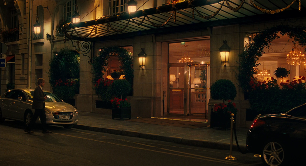 кадр из фильма "Полночь в Париже" / Вуди Аллен, 2011.