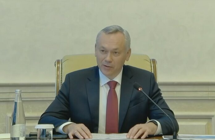    Андрей Травников. Кадр из трансляции оперсовещания