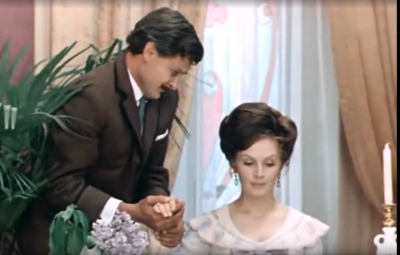 Кадр из фильма. Виктор Сергачёв и Валентина Титова