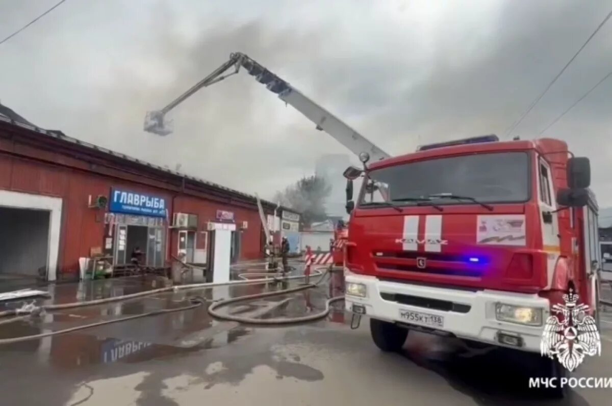    Появилось видео с места тушения крупного пожара в Иркутске