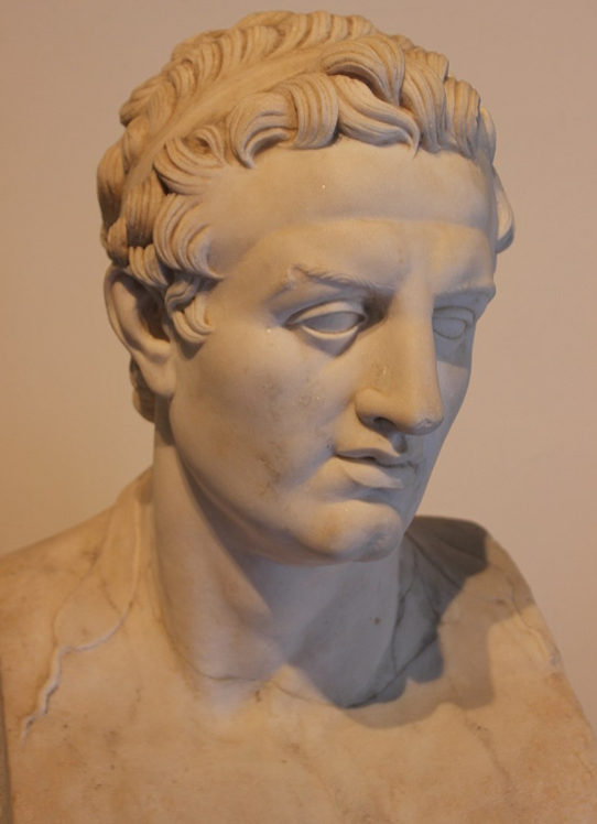 Бюст царя Птолемея III Эвергета.