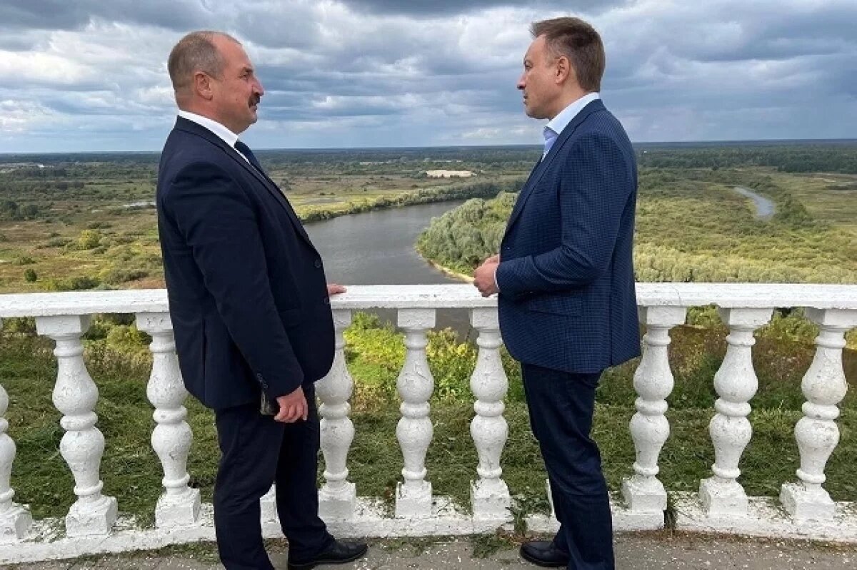    Игорь Игошин оценил благоустройство парка возле вязниковского «Венца»