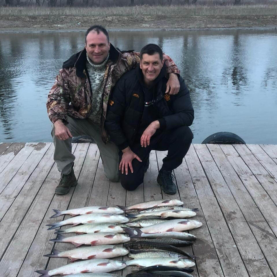    С Олегом Ходьковым на рыбалке в Астрахани