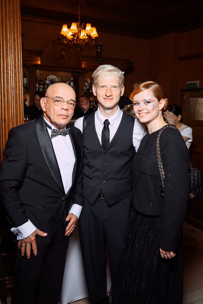 Листайте вправо, чтобы увидеть больше изображений