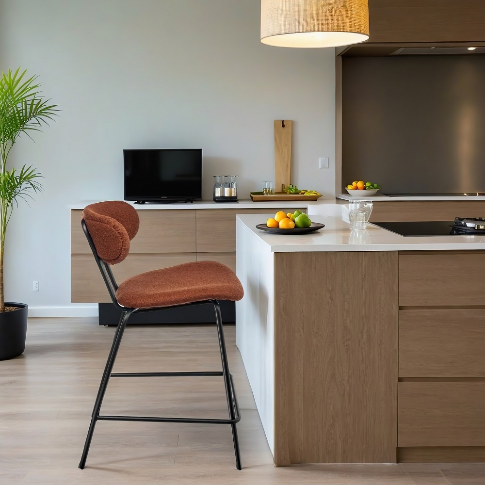 Полубарный стул Lucas 2 терракотовый шенилл с чёрными ножками