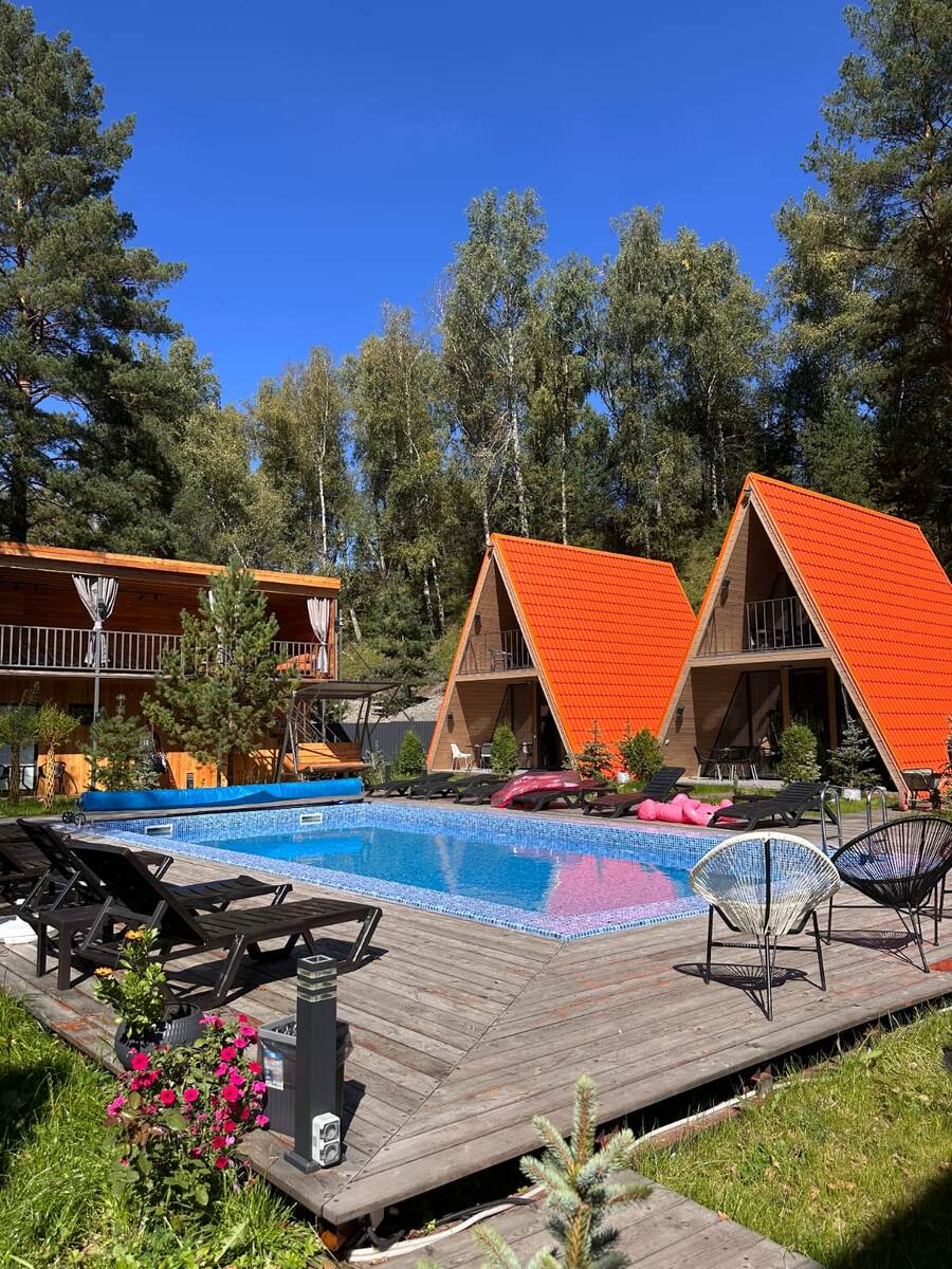 Прилагаю много фоток, чтобы все смогли прочувствовать уют этого места. Листаем ----->