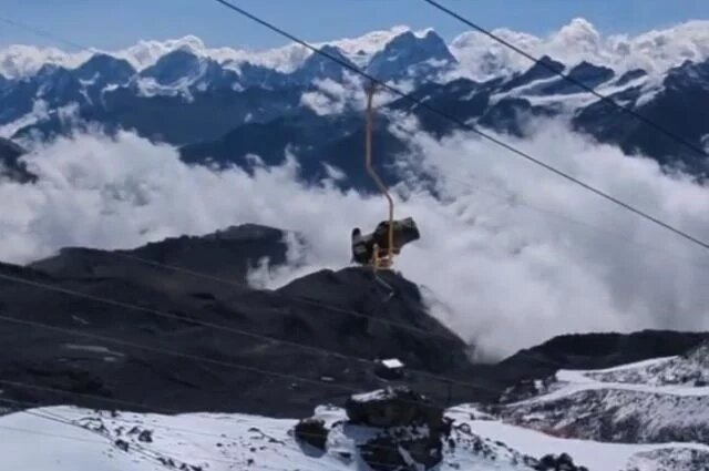    Как пережили ночь туристы из Уфы, застрявшие на Эльбрусе?