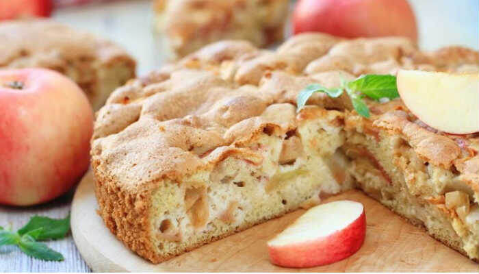 Самые простые рецепты приготовления творожной шарлотки с яблоками, быстро и незабываемо вкусно