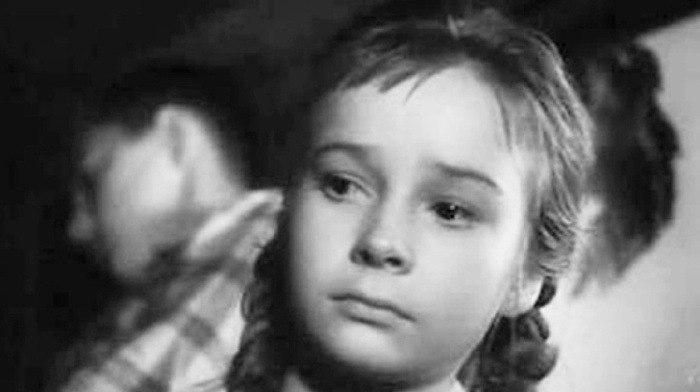 Юная Наталья в фильме «Вступление». Кадр фильма