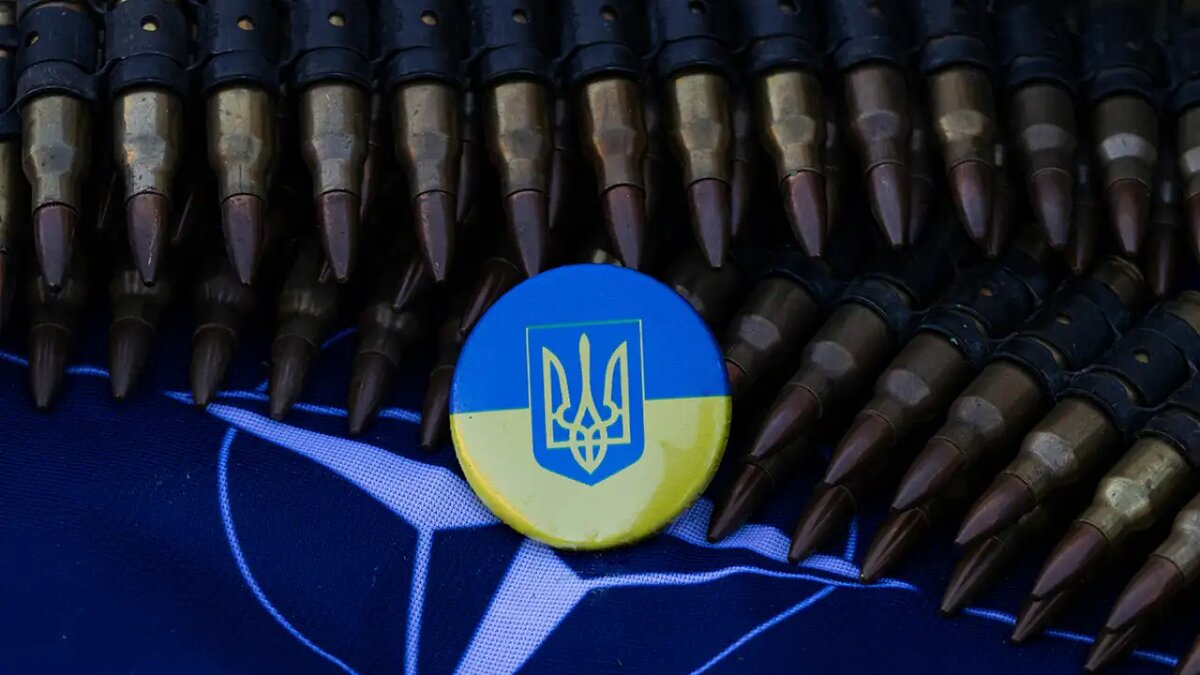    Поставки оружия на Украину. © unsplash.com / Marek Studzinski