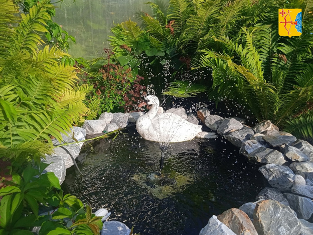    Семья из Омутнинского района построила корабль во дворе