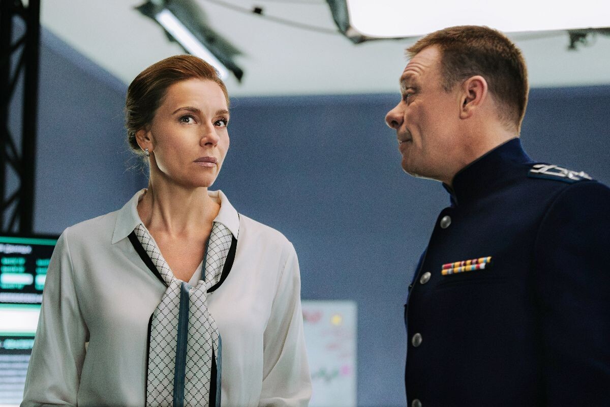 Любовь Толкалина и Павел Майков в сериале «Митрич»