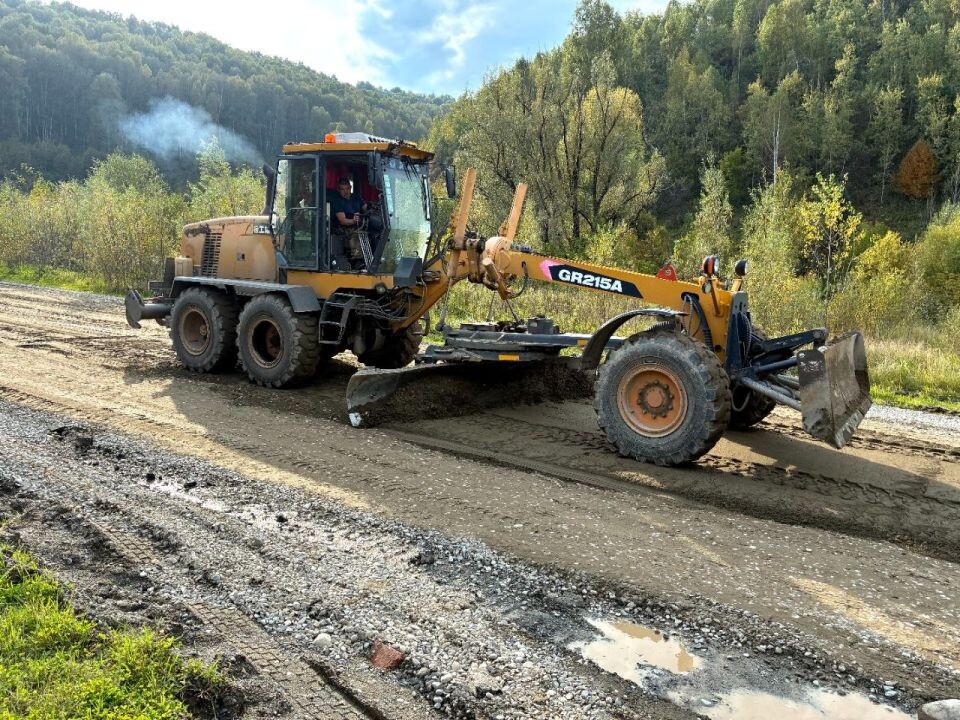    Ремонт дорог в Горно-Алтайске. Источник: t.me/OlgaSafronovaofficial