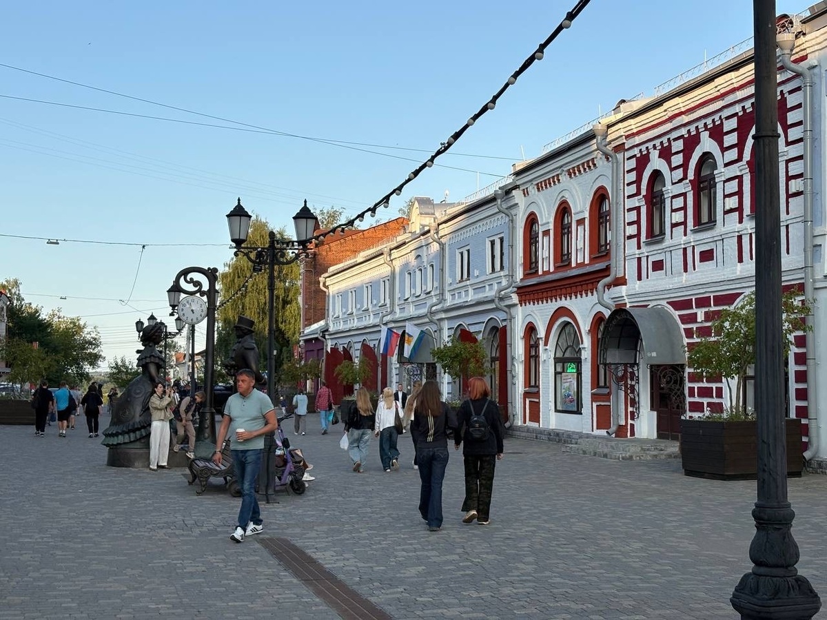    Реакция иностранцев, когда они узнают, что Саша и Шура - это Александр