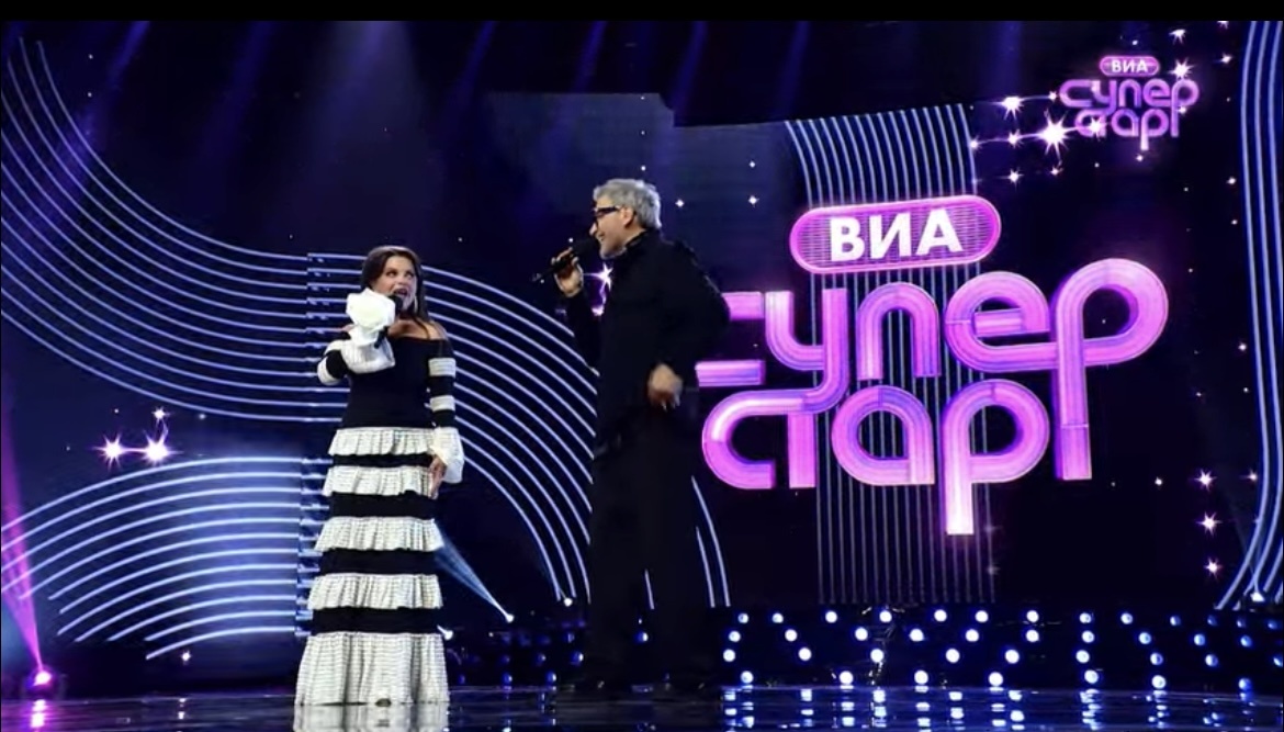 НТВ. Шоу ВИА Суперстар. 2 сезон. Ведущие. Наталья Королева и Вадим.