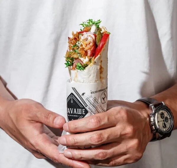 Для единого стандарта шавермы в сети запущено производство куриного мяса и других ингредиентов