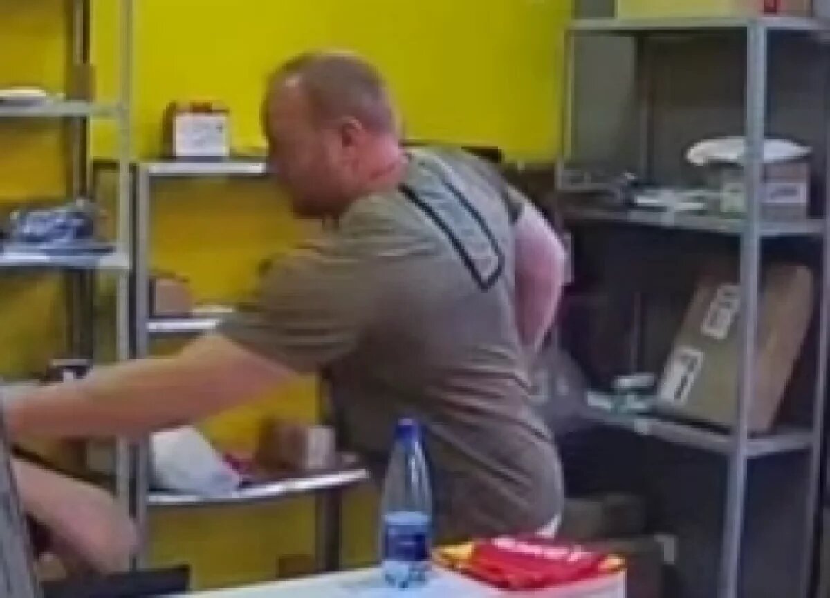    Рукой поддать.