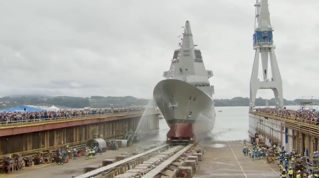 Испания спустила на воду фрегат F111 «Bonifaz», первый в программе F-110. Фото: Navantia